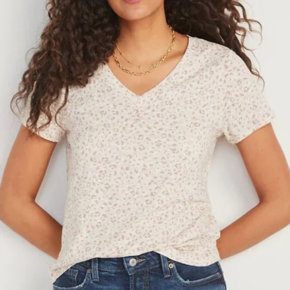 NWT Old Navy Leopard Print EveryWear Printed V-Neck Tee T-Shirt Soft Women